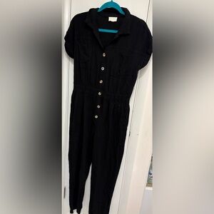 Chic Black Button-Up Jumpsuit